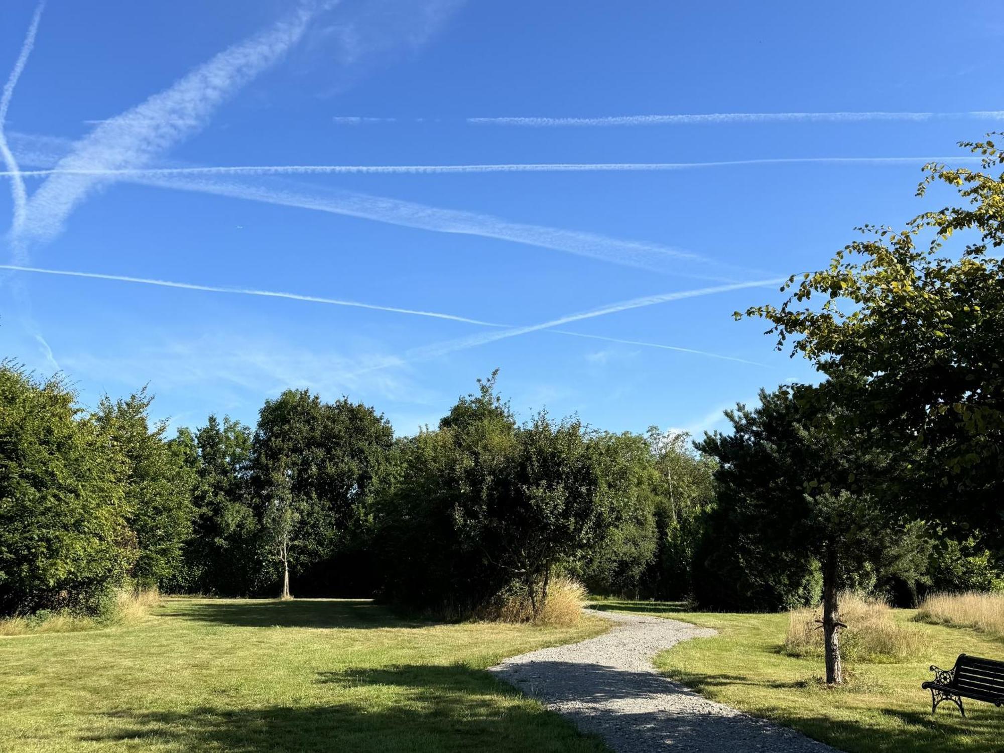 Hookwood Lodge London Gatwick Горлі Екстер'єр фото