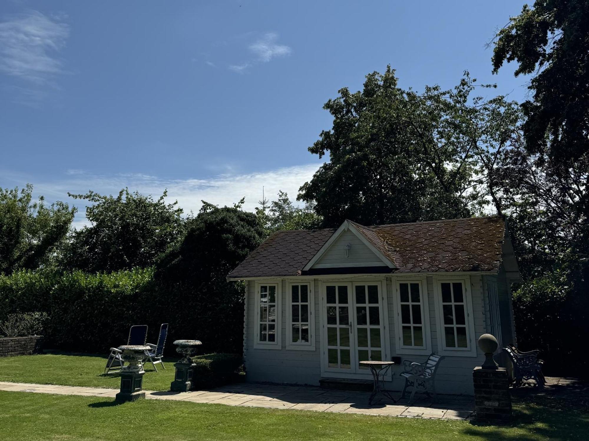 Hookwood Lodge London Gatwick Горлі Екстер'єр фото