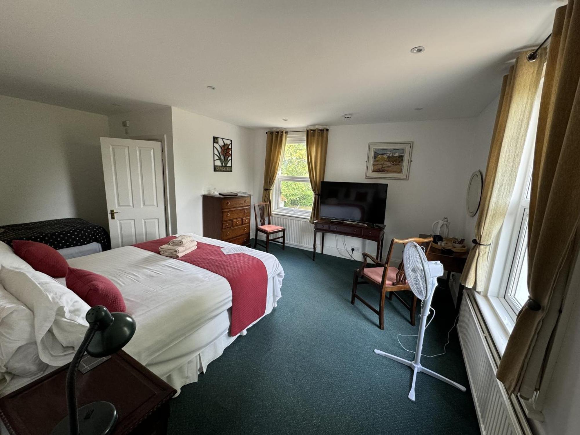 Hookwood Lodge London Gatwick Горлі Номер фото