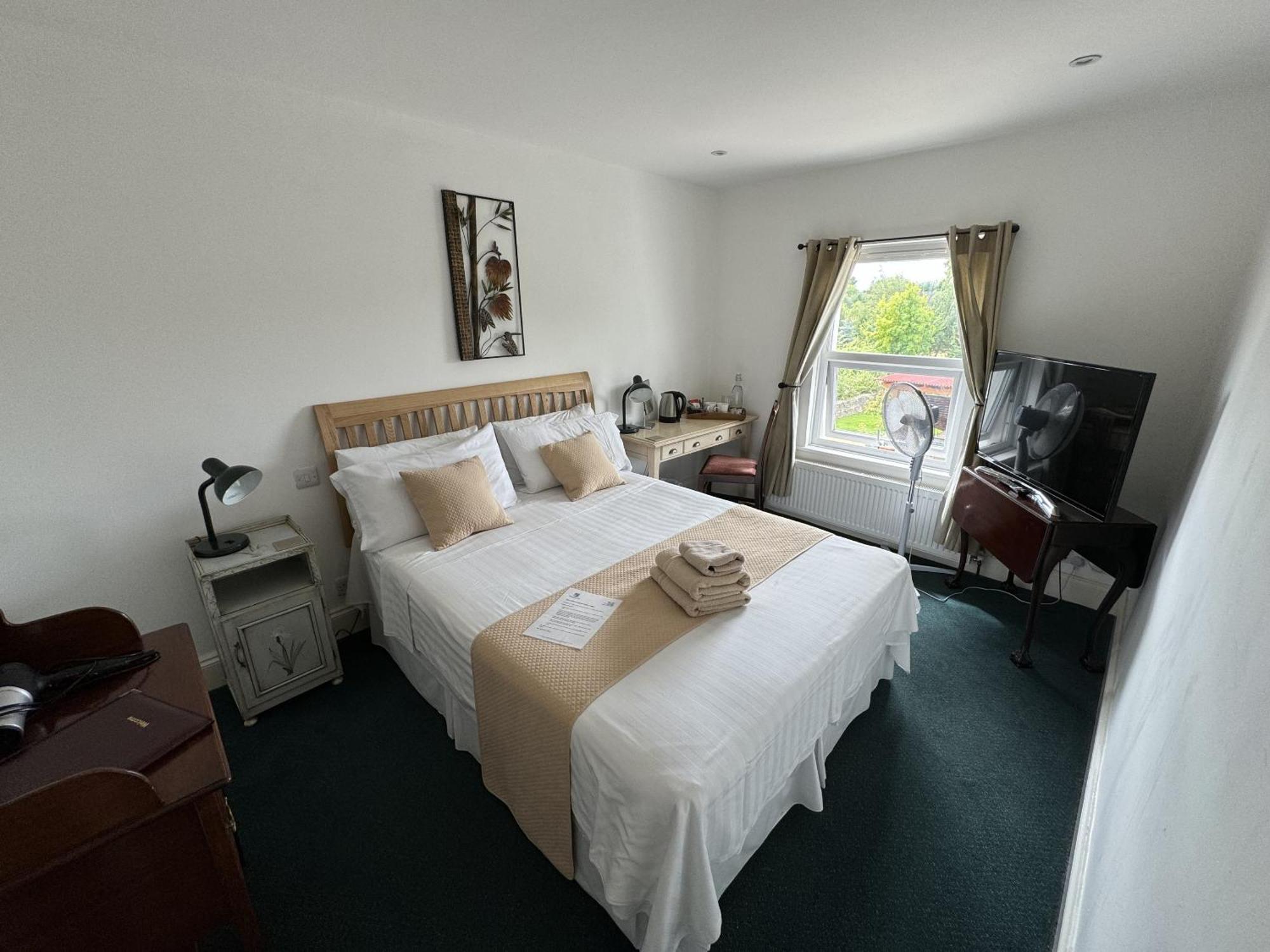 Hookwood Lodge London Gatwick Горлі Номер фото