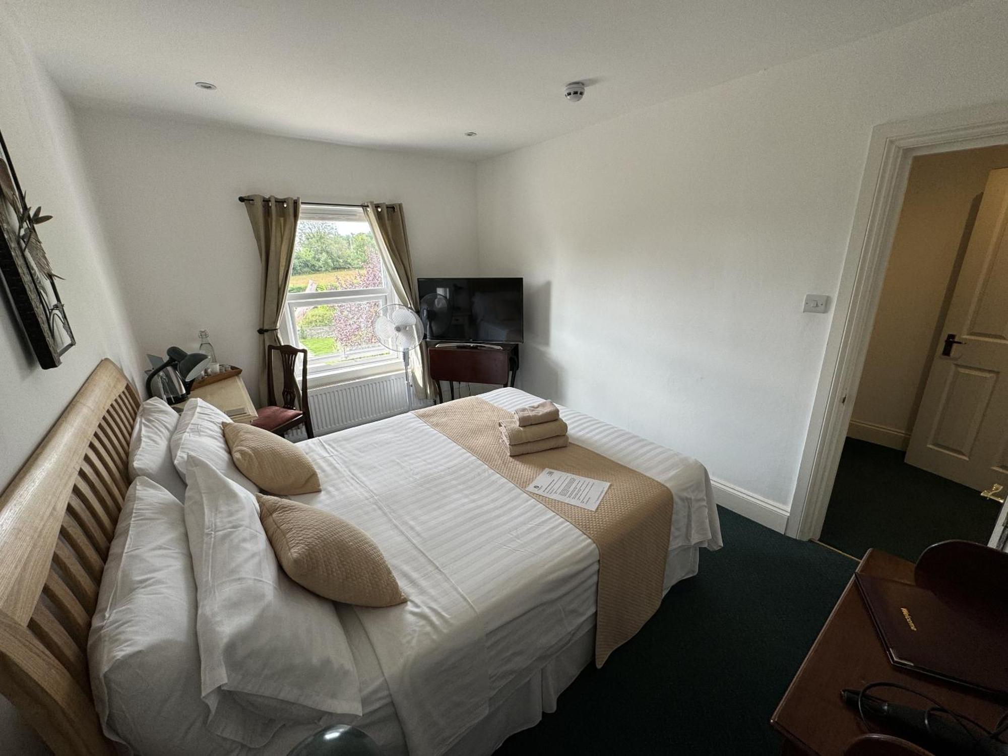 Hookwood Lodge London Gatwick Горлі Номер фото
