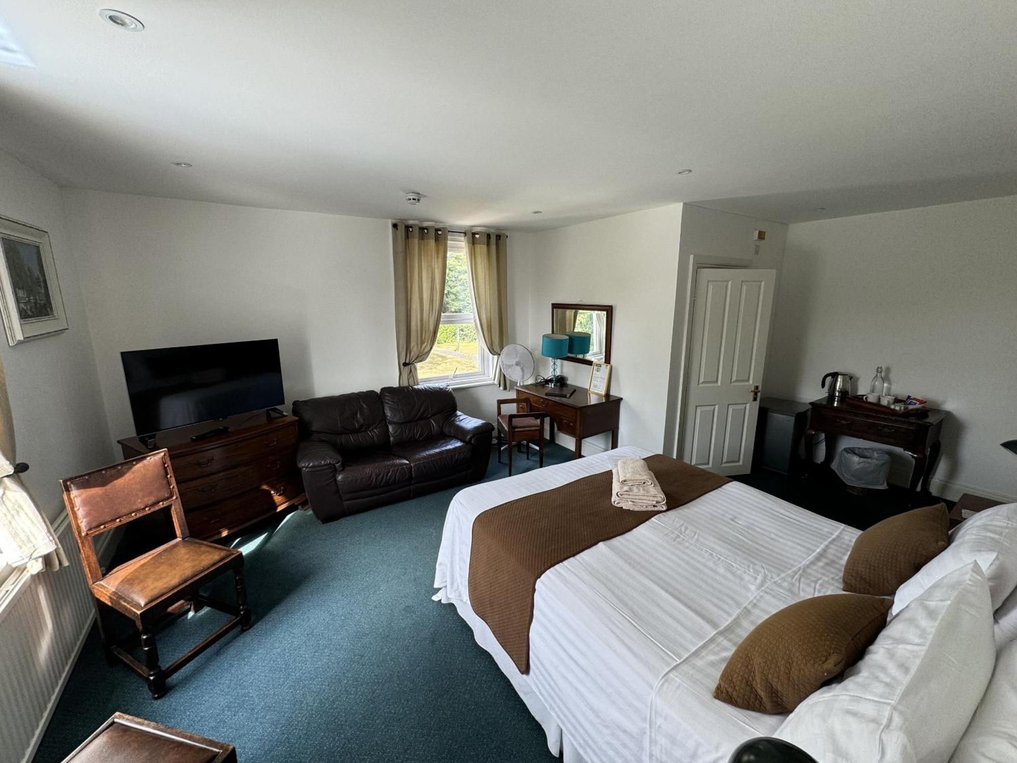 Hookwood Lodge London Gatwick Горлі Номер фото