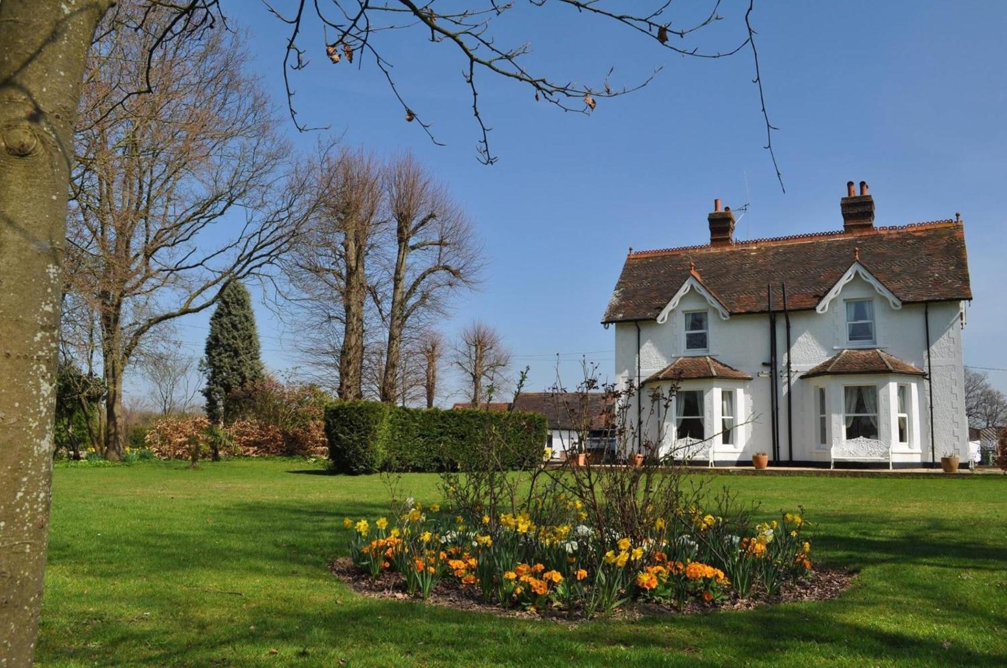 Hookwood Lodge London Gatwick Горлі Екстер'єр фото